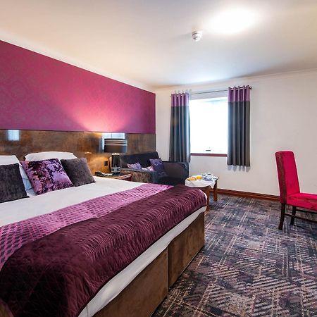 The Victoria Hotel Manchester By Compass Hospitality Oldham Bagian luar foto