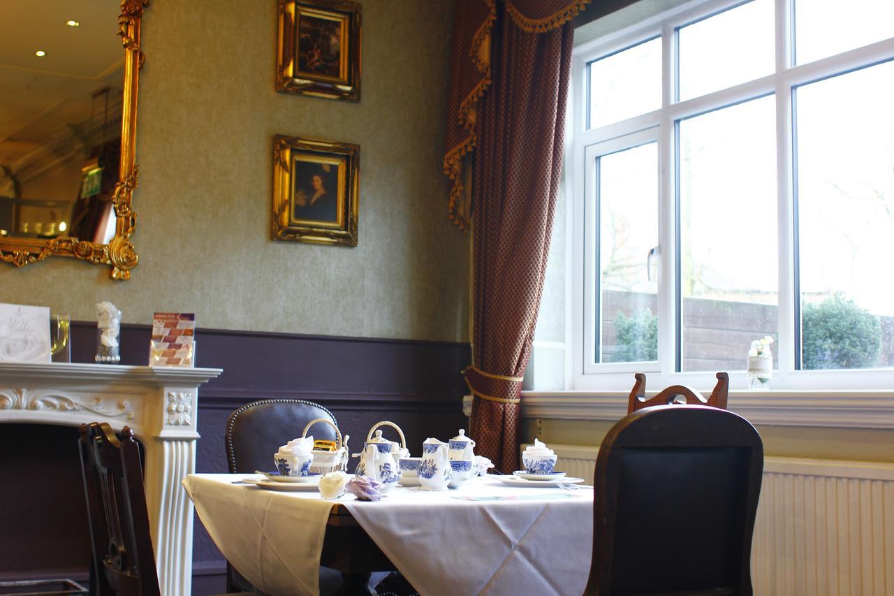 The Victoria Hotel Manchester By Compass Hospitality Oldham Bagian luar foto