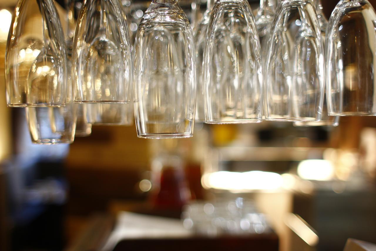 The Victoria Hotel Manchester By Compass Hospitality Oldham Bagian luar foto